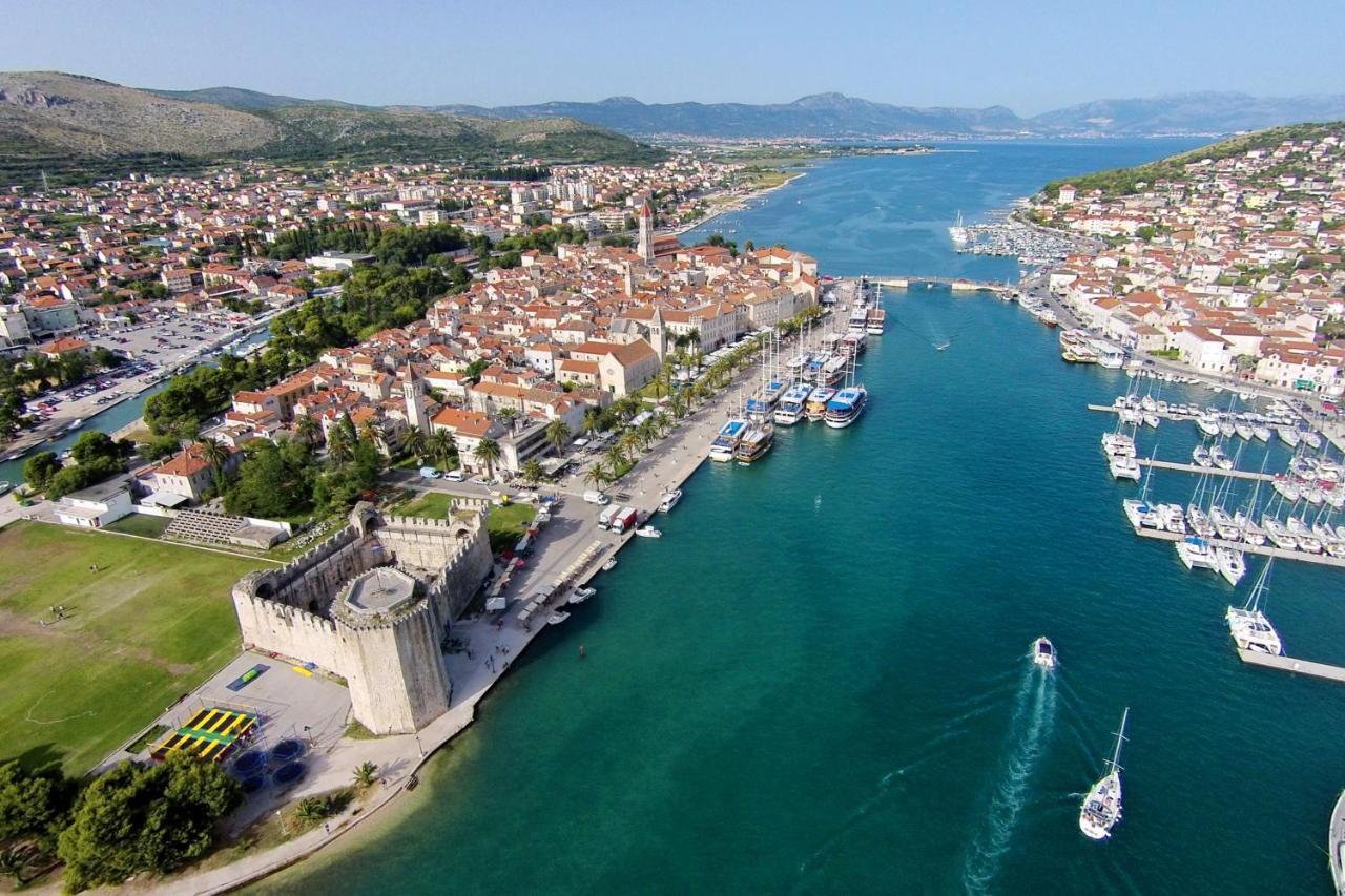 Triple Room Trogir 13102B Kültér fotó